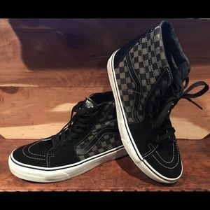 VANS size 11 Vintage Retro shoes !🔥HighTop